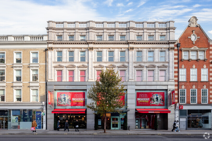 213-215 Tottenham Court Rd, London à louer - Photo du bâtiment - Image 1 de 3