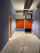 Retail in Madrid, Madrid for lease Interior Photo- Image 2 of 10