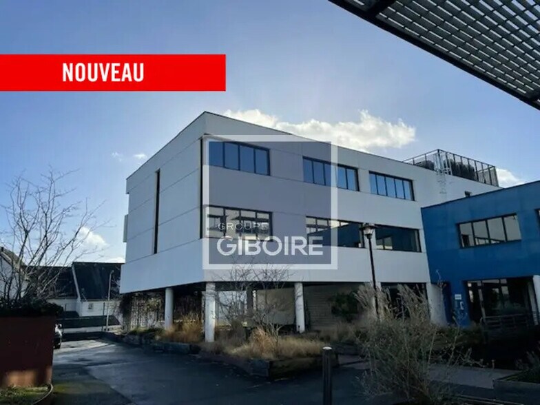 Office in Rennes for lease - Building Photo - Image 2 of 8