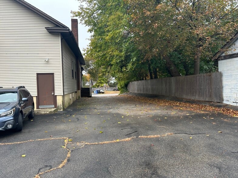 3 Viola Ave, Riverside, RI for sale - Building Photo - Image 3 of 12