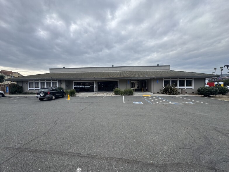 4437 Central Pl, Fairfield, CA for lease - Building Photo - Image 2 of 3