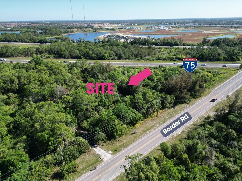 1976 Border Road Rd, Venice, FL à vendre - Photo du bâtiment - Image 3 de 7