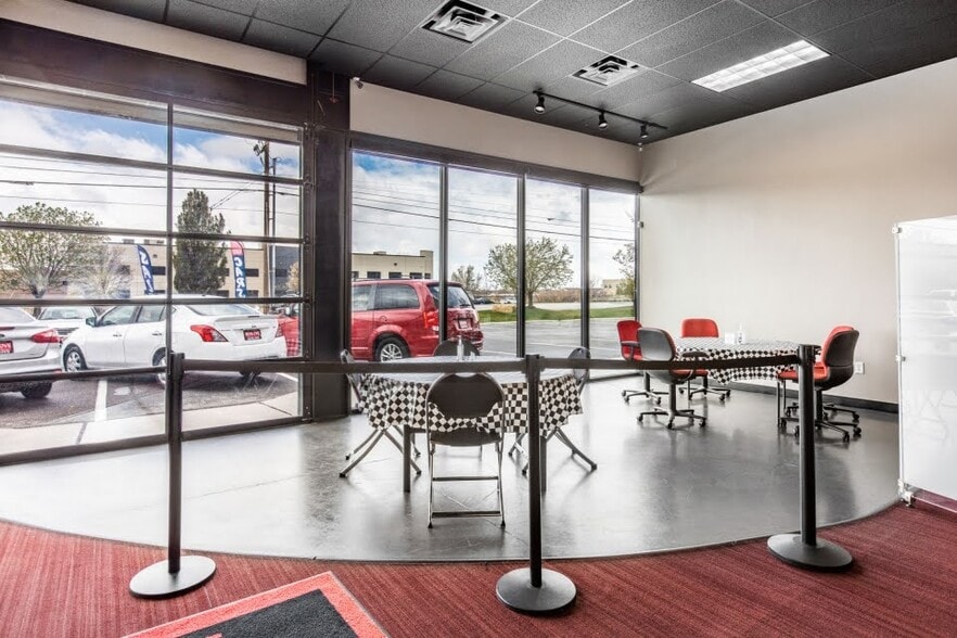 420 N Redwood Rd, North Salt Lake, UT for sale - Interior Photo - Image 3 of 9