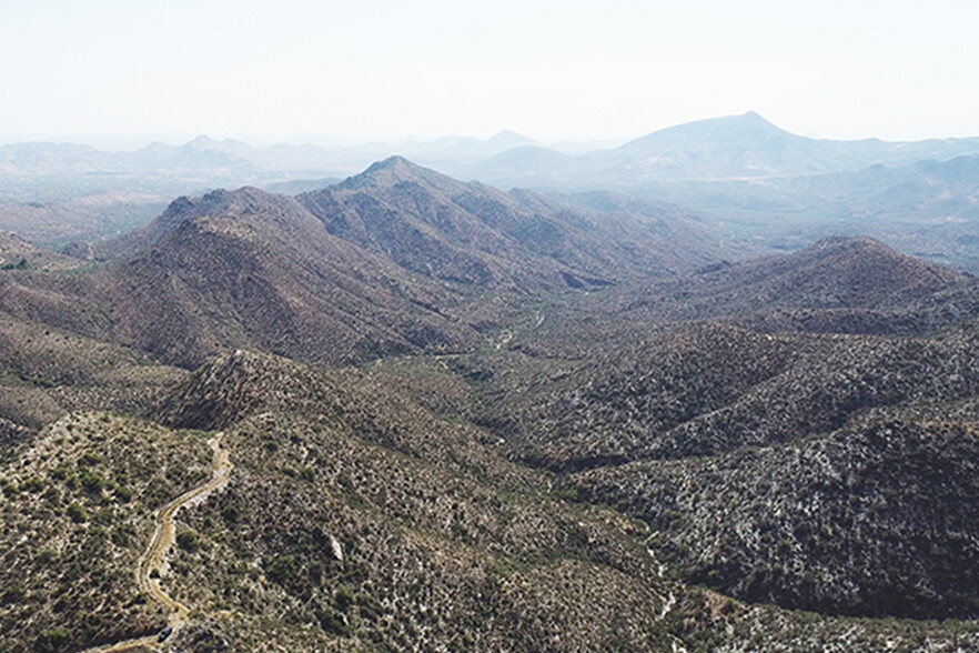 E Fleming Springs Road, Cave Creek, AZ à vendre - Photo du bâtiment - Image 1 de 1