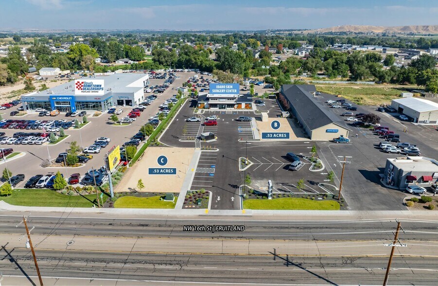 965 & 985 NW 16th St, Fruitland, ID à vendre - Photo du bâtiment - Image 1 de 8