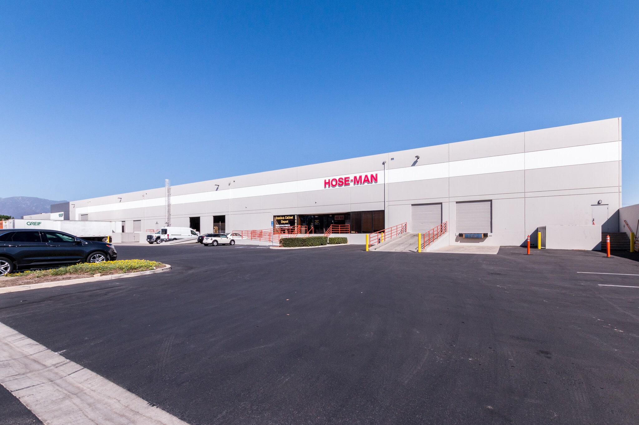 3002-3072 E Inland Empire Blvd, Ontario, CA for lease Building Photo- Image 1 of 1