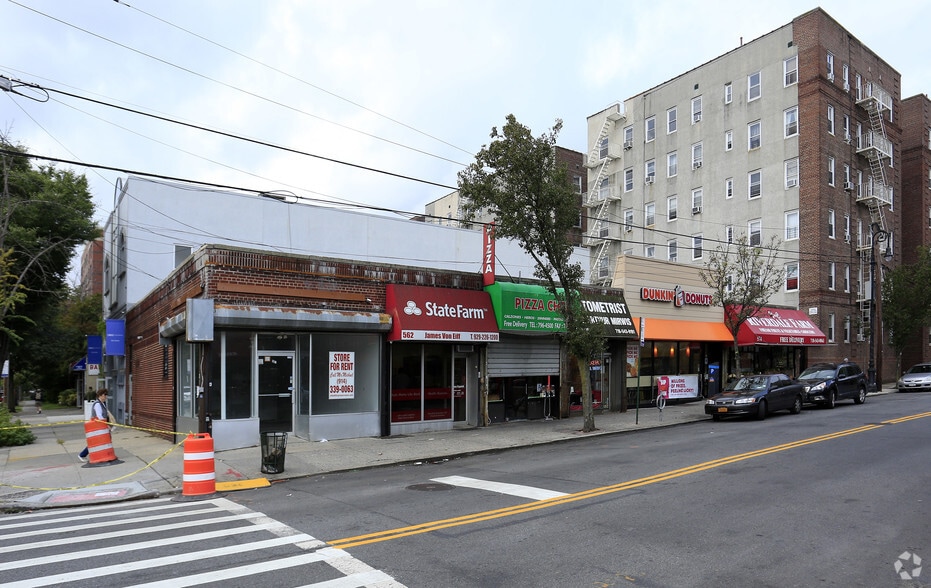 560-574 W 235th St, Bronx, NY for lease - Primary Photo - Image 1 of 7