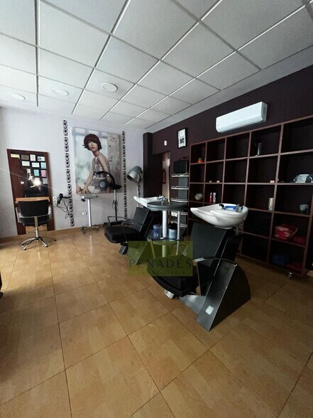 Commerce de détail dans Ontinyent à vendre - Photo du bâtiment - Image 2 de 8