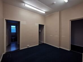 15-15B The Diamond, Londonderry for lease Interior Photo- Image 1 of 2