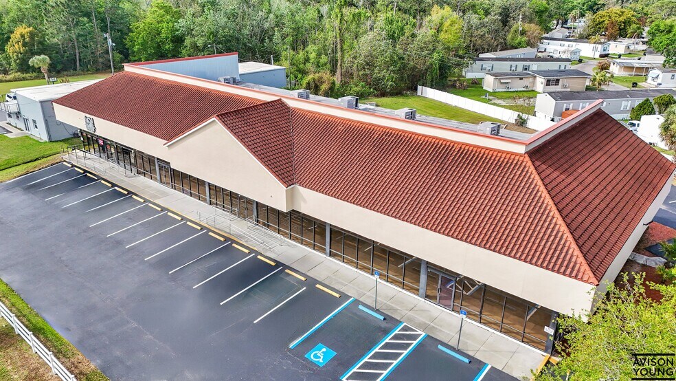 4688-4690 W Irlo Bronson Memorial Hwy, Kissimmee, FL à louer - Photo du bâtiment - Image 3 de 11
