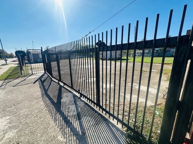 5527 Gessner Rd, Houston, TX for lease - Building Photo - Image 2 of 9