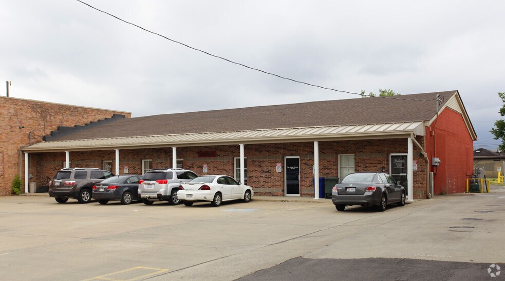 1014 Main St, Conway, AR à louer - Photo principale - Image 1 de 1
