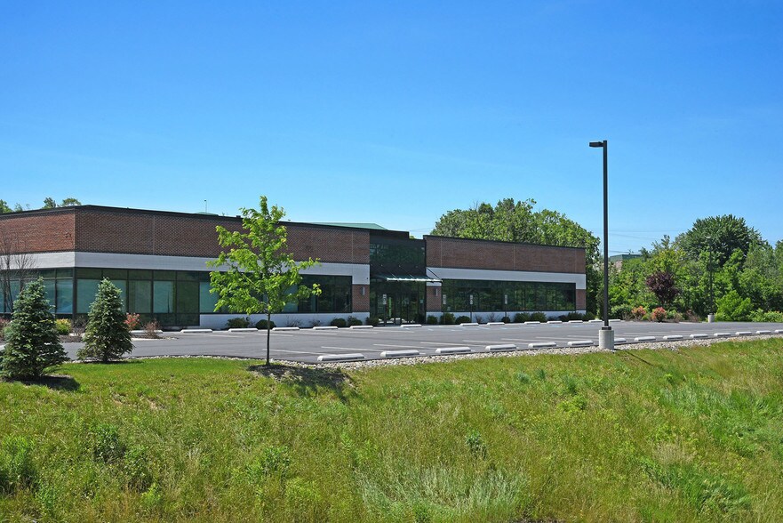 150 Enterprise Way, Pittston Township, PA à louer - Photo du bâtiment - Image 2 de 6
