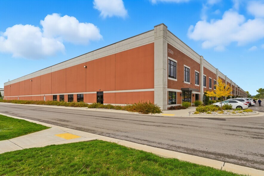 3500 S Mountain Vista Pky, Provo, UT à louer - Photo du bâtiment - Image 2 de 5