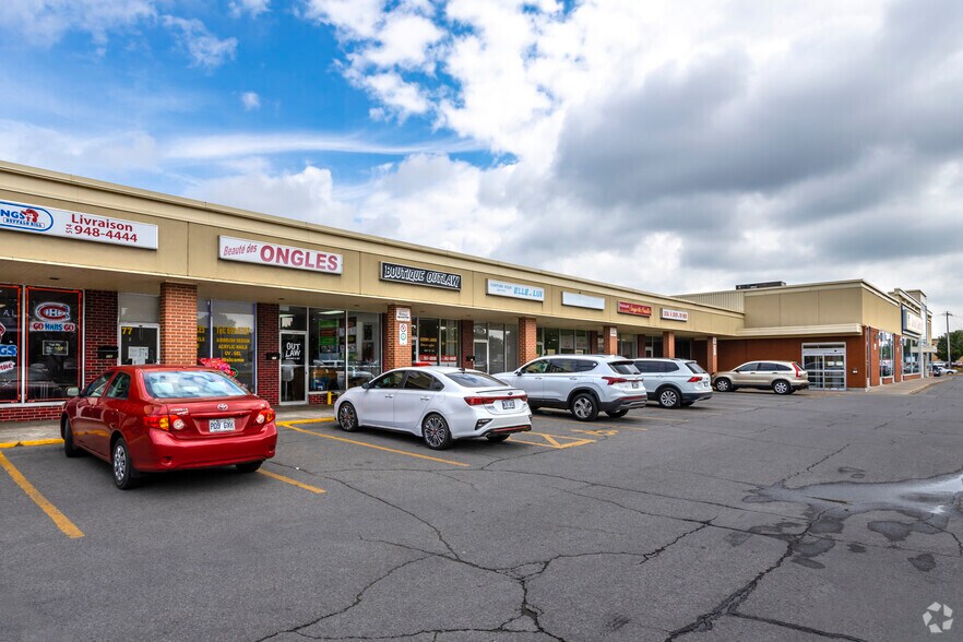 75A-97 Boul D'anjou, Châteauguay, QC à louer - Photo du bâtiment - Image 2 de 14