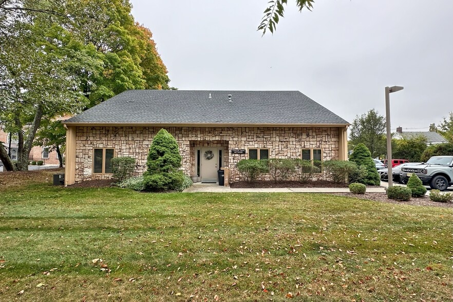 2 North Rd, Chester, NJ for sale - Building Photo - Image 2 of 4