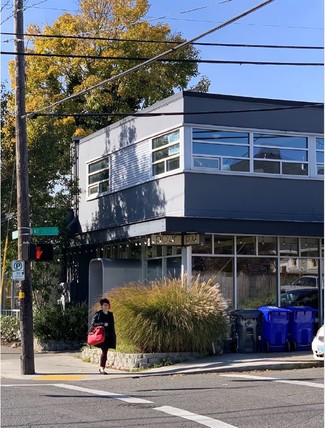 More details for 2751 NE Broadway St, Portland, OR - Retail for Lease