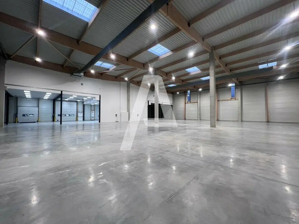 Flex in Moissy-Cramayel for lease Interior Photo- Image 1 of 6