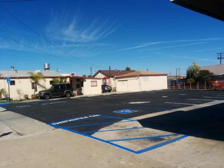 16616-16622 S Normandie Ave, Gardena, CA à vendre - Photo du bâtiment - Image 3 de 13