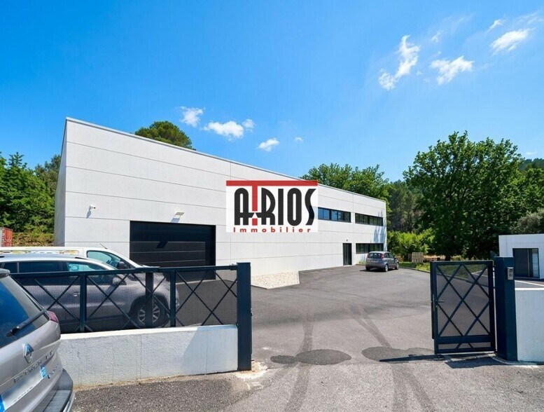Flex in Hyères for sale - Building Photo - Image 1 of 7