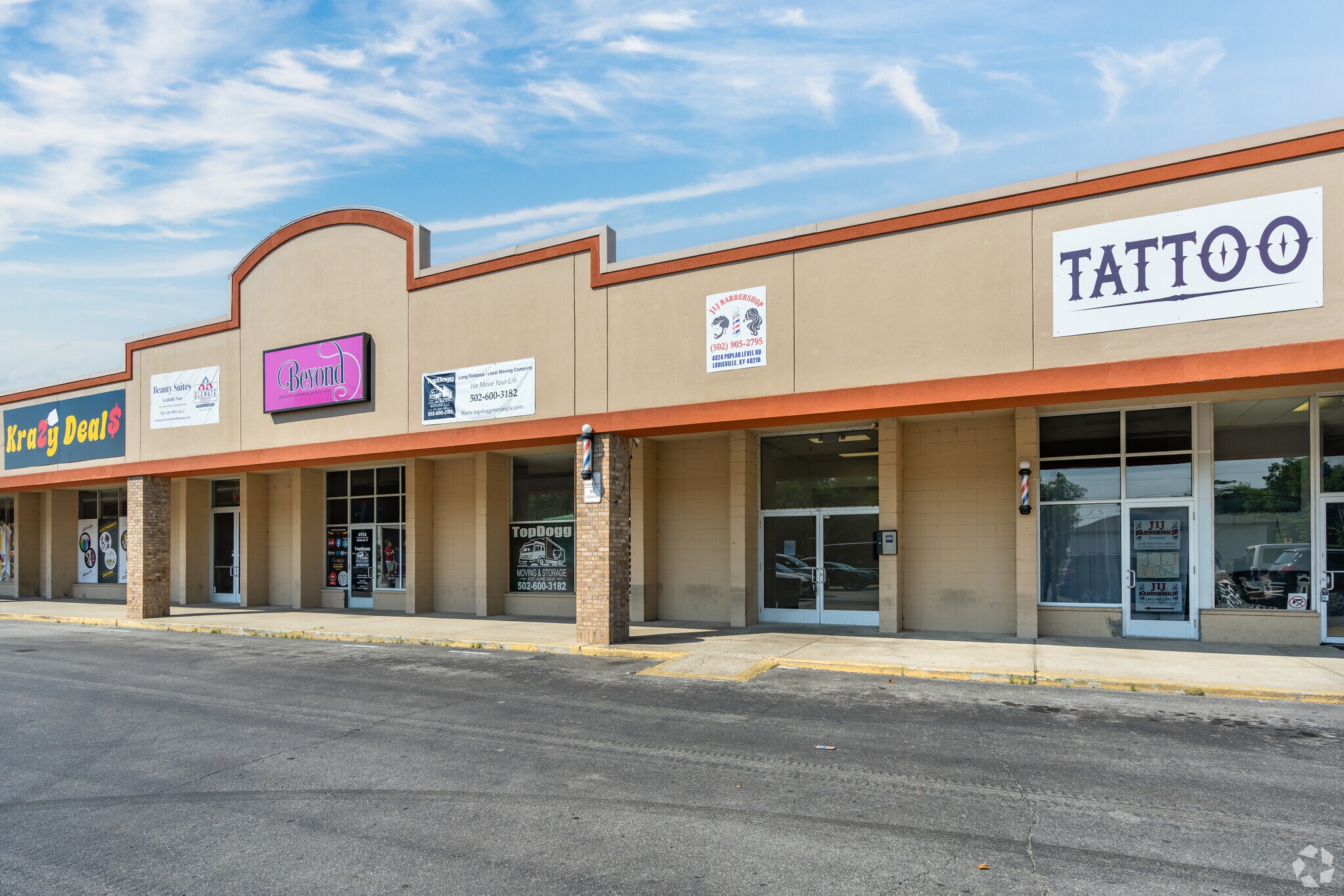 4244-4944 Poplar Level Rd, Louisville, KY à louer Photo du bâtiment- Image 1 de 23