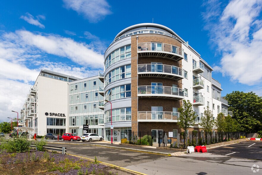 Station Vw, Guildford à louer - Photo du bâtiment - Image 2 de 3