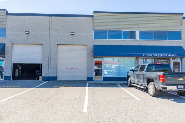 Plus de détails pour 20530 Langley Byp, Langley, BC - Industriel à louer