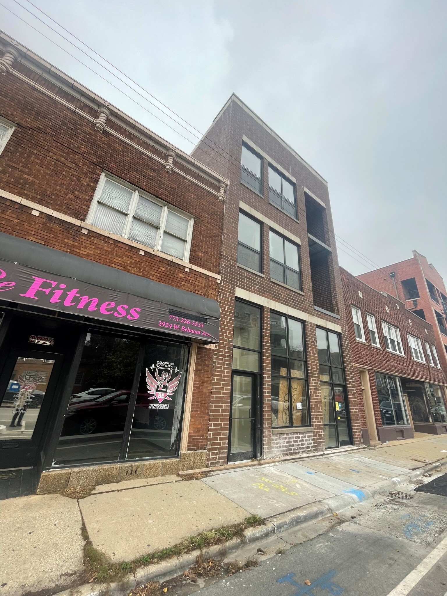 2920 W Belmont Ave, Chicago, IL for lease Primary Photo- Image 1 of 2