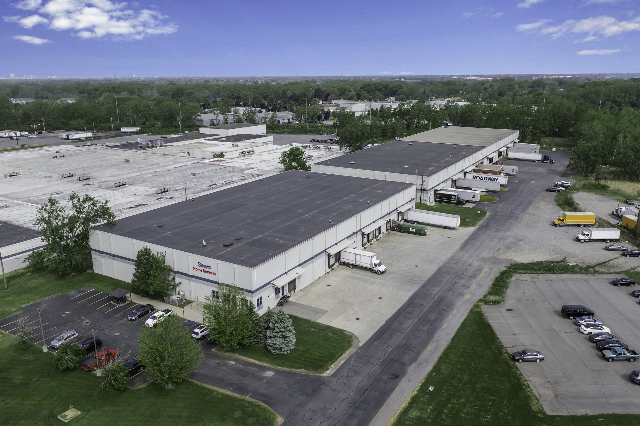 40-60 Industrial Pky, Cheektowaga, NY for lease Primary Photo- Image 1 of 9