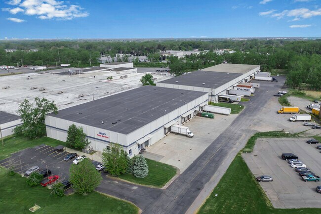 Plus de détails pour 40-60 Industrial Pky, Cheektowaga, NY - Industriel à louer