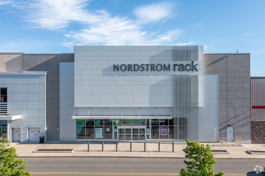 141 State Route 23, Wayne, NJ à louer - Photo du bâtiment - Image 2 de 6