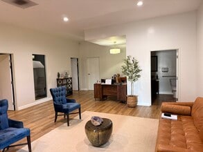 27734 Avenue Scott, Valencia, CA for lease Interior Photo- Image 2 of 5