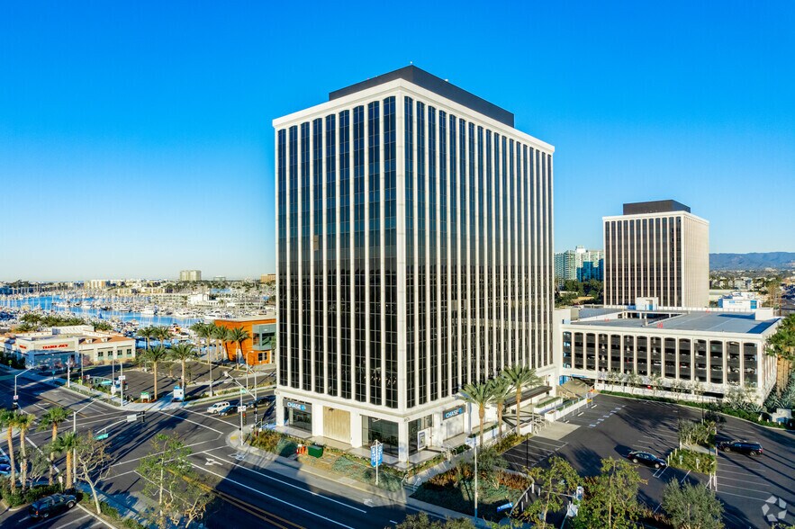 4676 Admiralty Way, Marina Del Rey, CA for lease - Building Photo - Image 1 of 11