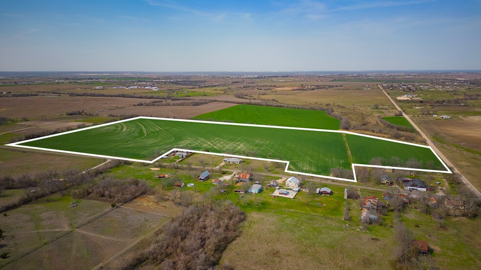 7531 FM 1105, Jarrell, TX for sale - Primary Photo - Image 1 of 10