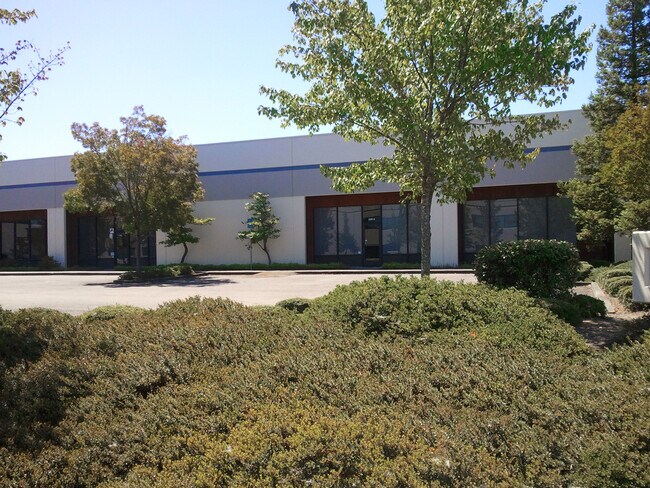 Plus de détails pour 3130 Regional Pky, Santa Rosa, CA - Industriel à louer