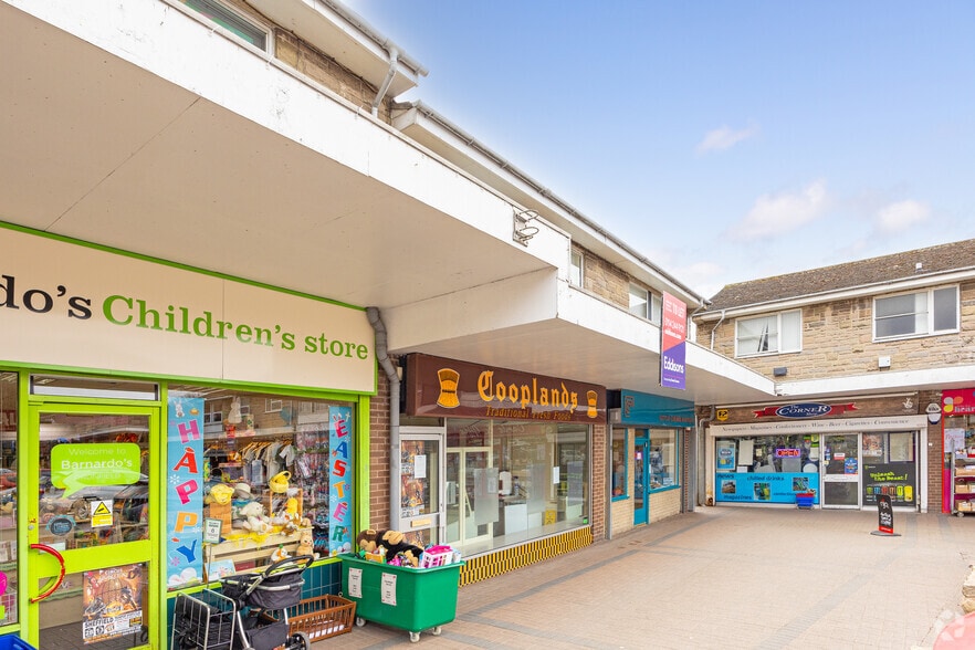 Dronfield Civic Centre, Dronfield for lease - Building Photo - Image 3 of 3