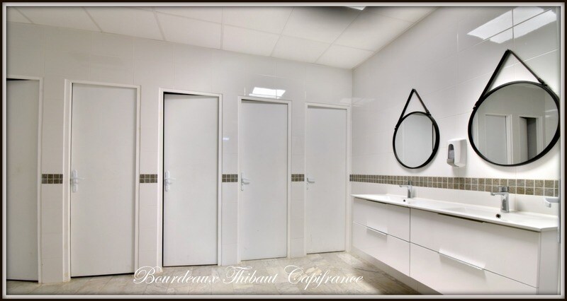 Office in Trappes for lease - Interior Photo - Image 2 of 4