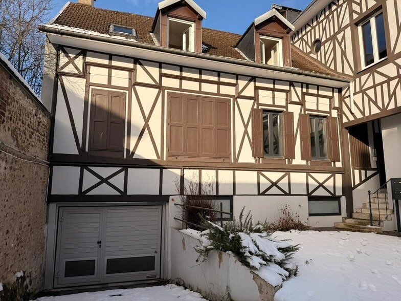 Office in Rouen for sale - Building Photo - Image 1 of 15