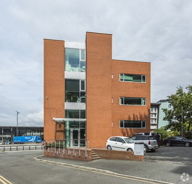 Highfield St, Liverpool à louer - Photo du bâtiment - Image 3 de 4