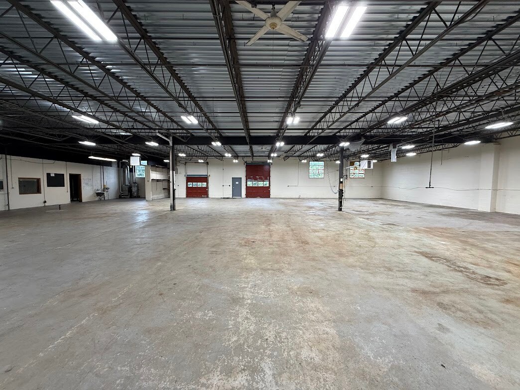 6677 Moore Rd, Mattydale, NY for lease Building Photo- Image 1 of 11