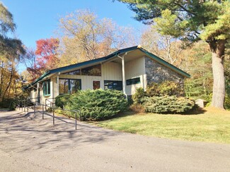 Plus de détails pour 204 Plutarch Rd, Highland, NY - Bureau à vendre