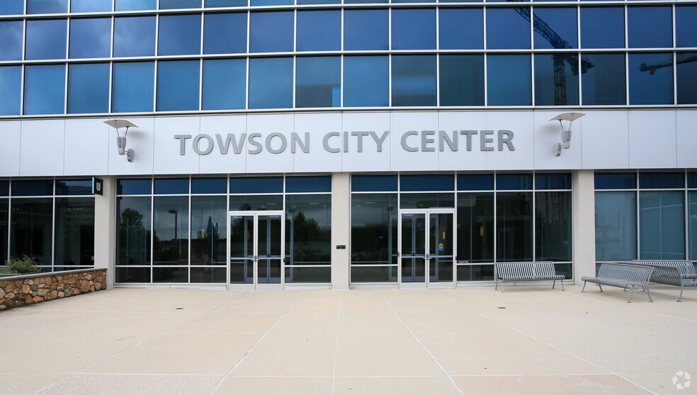 1 Olympic Pl, Towson, MD à louer - Photo du bâtiment - Image 2 de 11