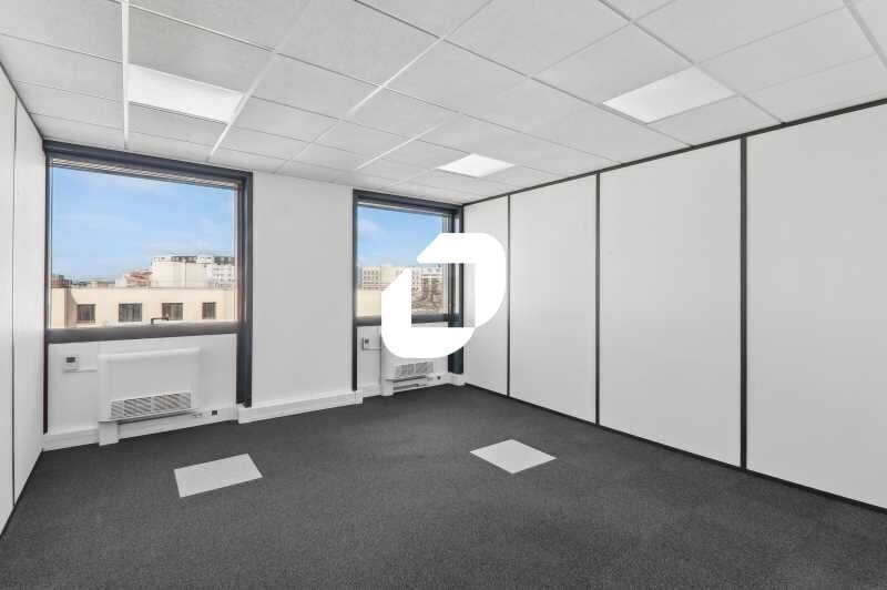 Office in Guyancourt for sale - Building Photo - Image 3 of 5