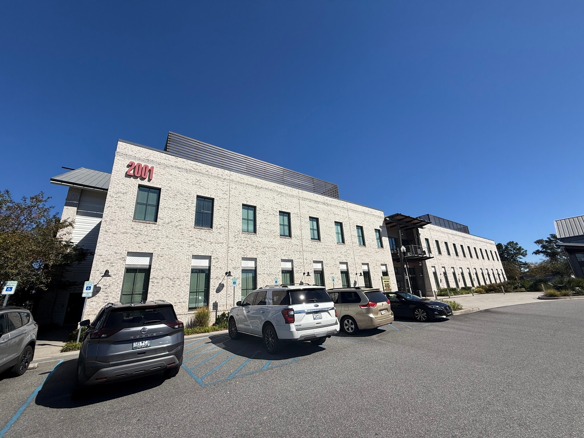 2001 2nd Ave, Summerville, SC for lease Primary Photo- Image 1 of 16