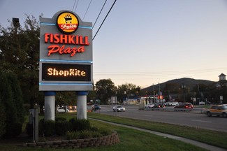 Plus de détails pour 738 Route 9, Fishkill, NY - Vente au détail à louer