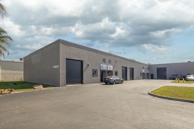 More details for 14000-14048 SW 140th St, Miami, FL - Industrial for Lease