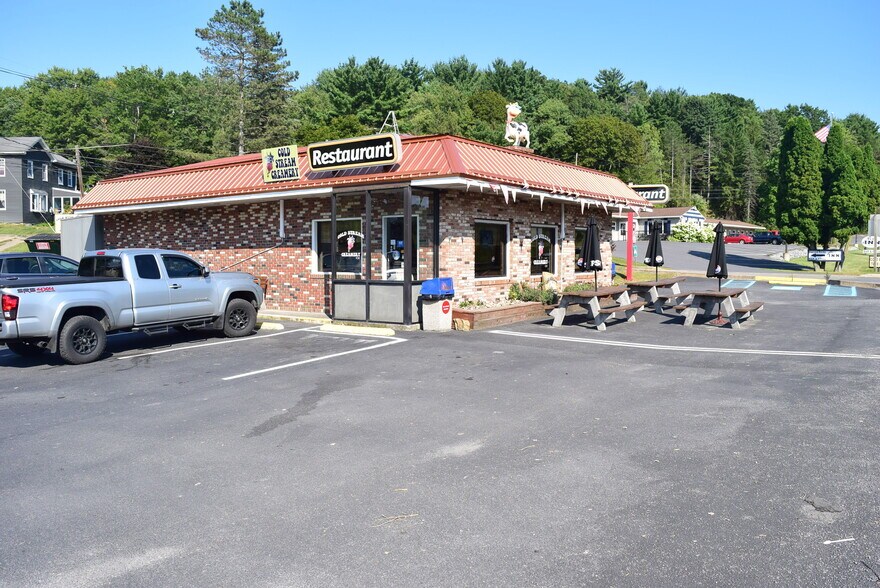 1515 Port Matilda Hwy, Philipsburg, PA à vendre - Photo du bâtiment - Image 2 de 11