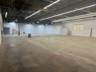 Plus de détails pour 28 Draper Ln, Canton, MA - Vente au détail, Industriel à louer