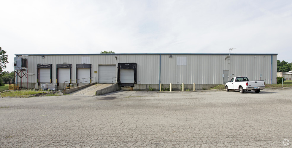 75 Harrisburg Dr, Englewood, OH for lease - Building Photo - Image 2 of 9