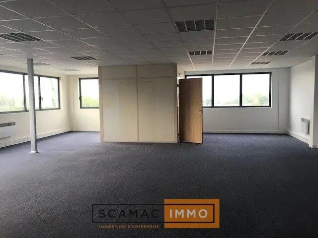 Office in Rognac for lease - Interior Photo - Image 2 of 4